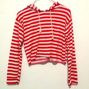 Long sleeve crop top